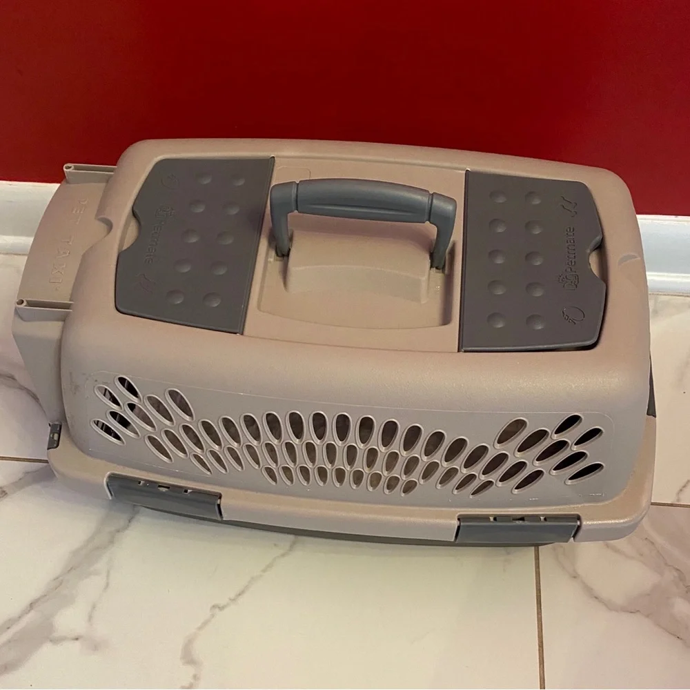 Pet Taxi Travel Kennel Carrier